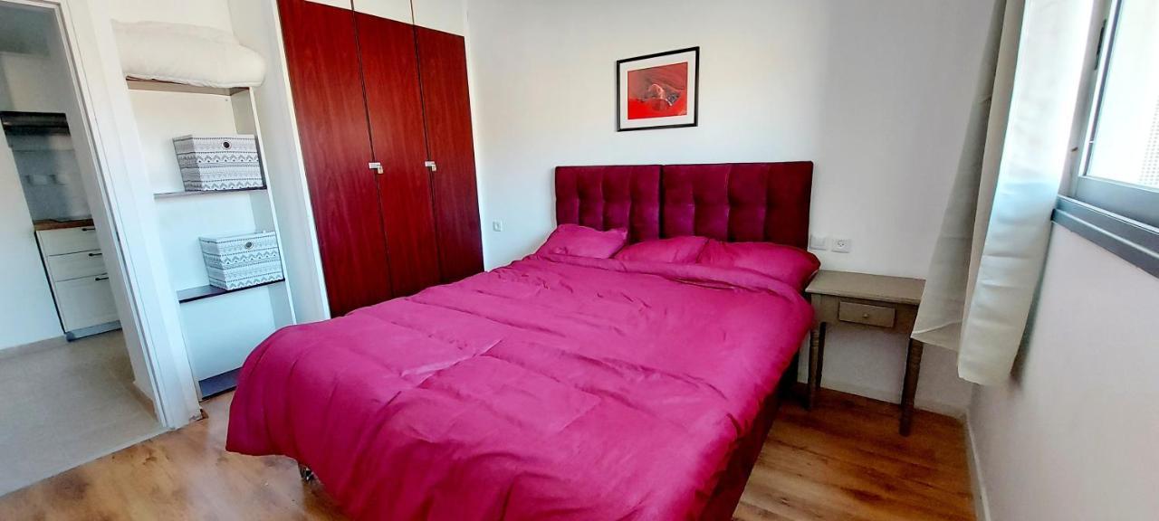 Eilat Octopus Apartment - אילת אוקטופוס -שני חדרים וסלון, בריכה בקיץ Kültér fotó