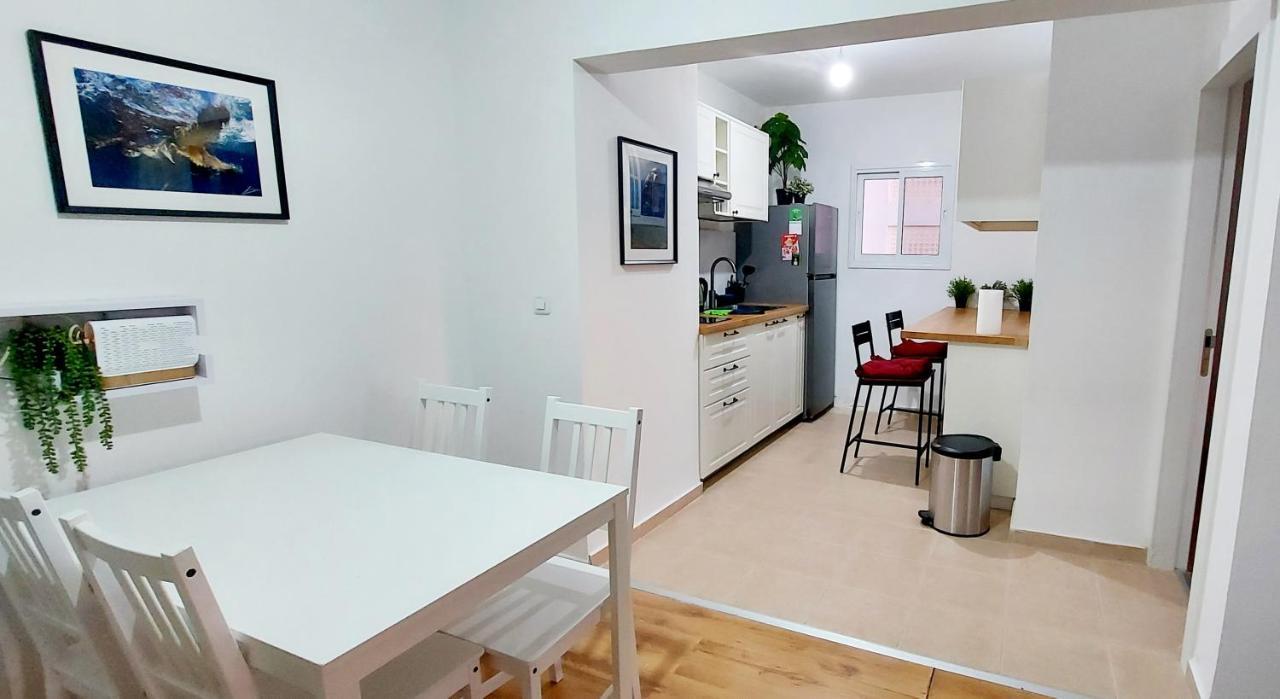 Eilat Octopus Apartment - אילת אוקטופוס -שני חדרים וסלון, בריכה בקיץ Kültér fotó